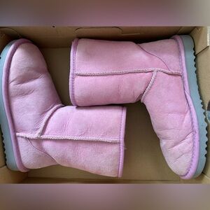 UGG Classic Short Women's Boots in Orchid